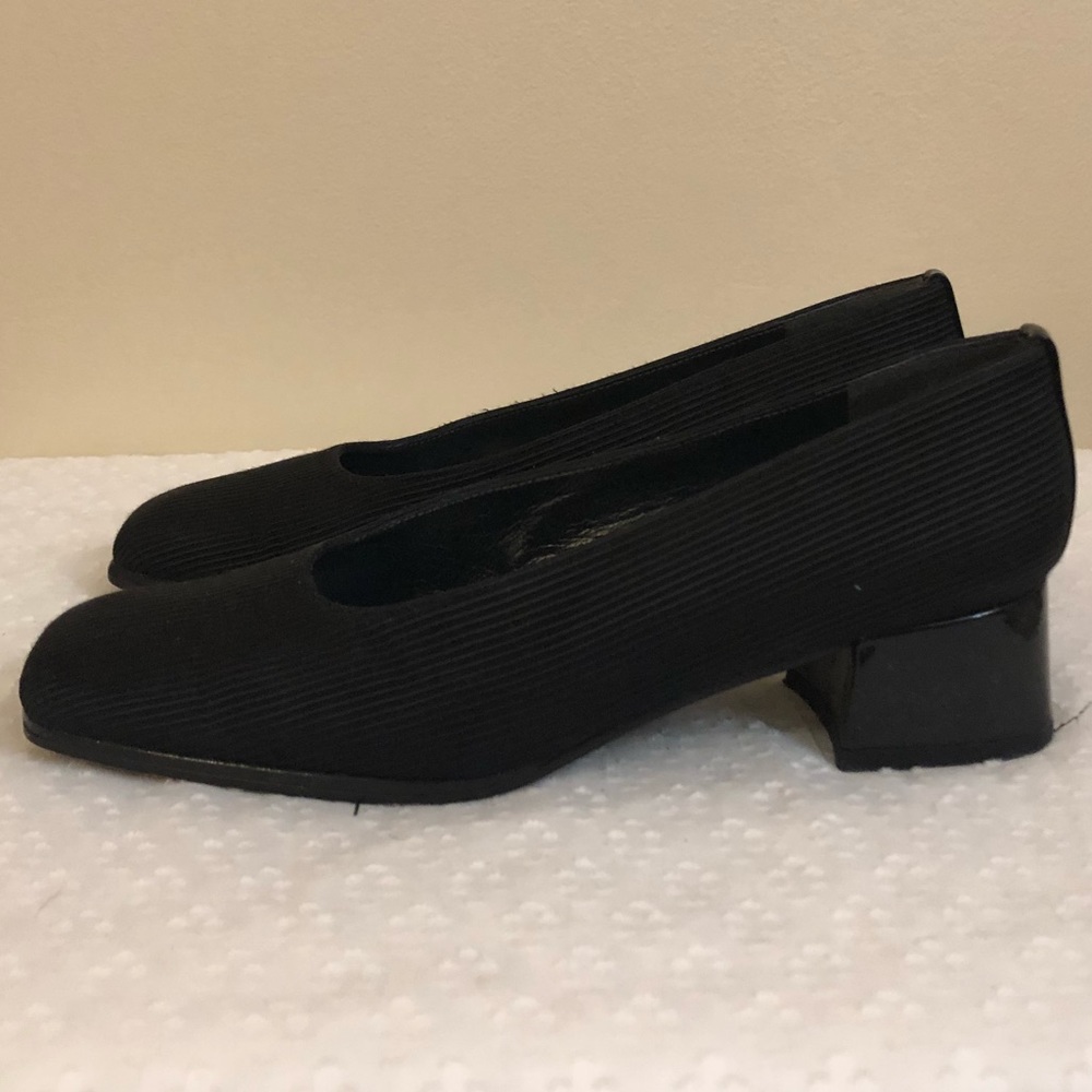 Stuart Weitzman Ribbed Fabric Square Toe Pump - image 1